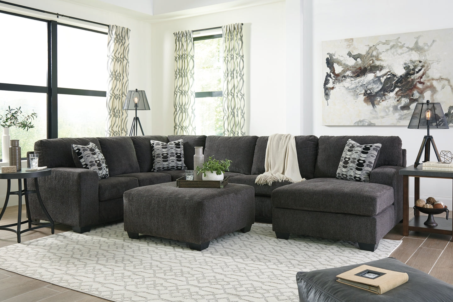 Ballinasloe 3-Piece Sectional with Ottoman - PKG001773