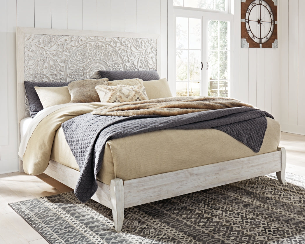 Paxberry Queen Panel Bed
