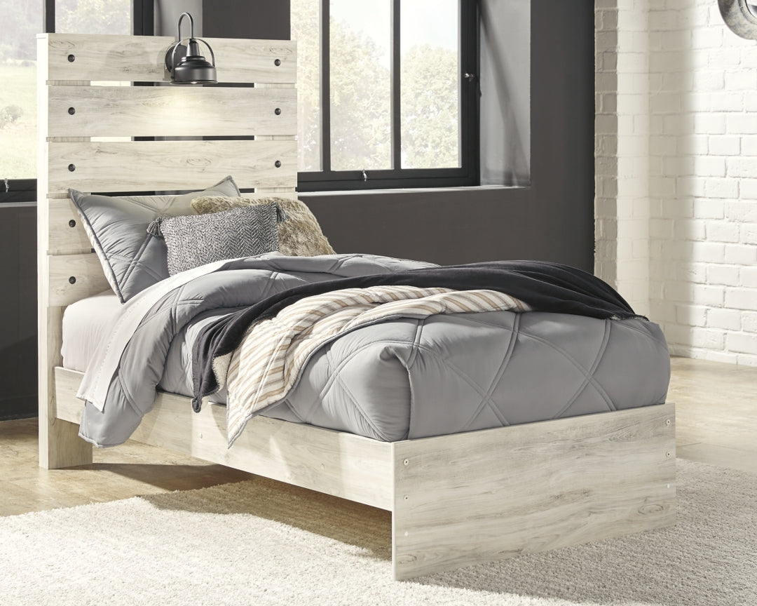 Cambeck Queen Panel Bed