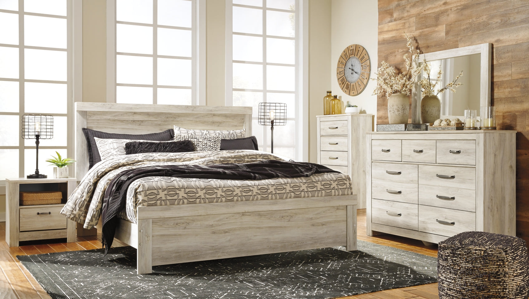 Bellaby Queen Panel Bed with Mirrored Dresser, Chest and 2 Nightstands