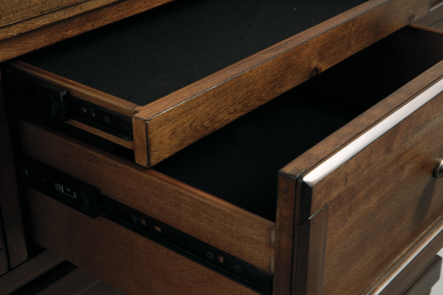 Flynnter Queen Panel Bed with 2 Storage Drawers with Mirrored Dresser