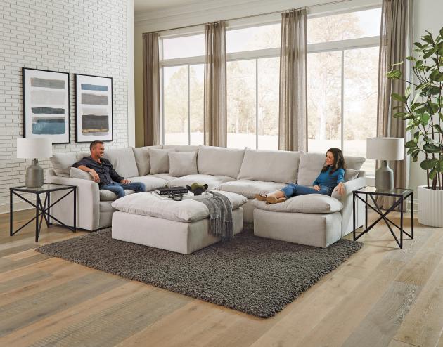 Harper RSF Loveseat