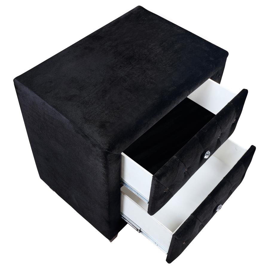 Deanna Black Eastern King Bed 5 Pc Set