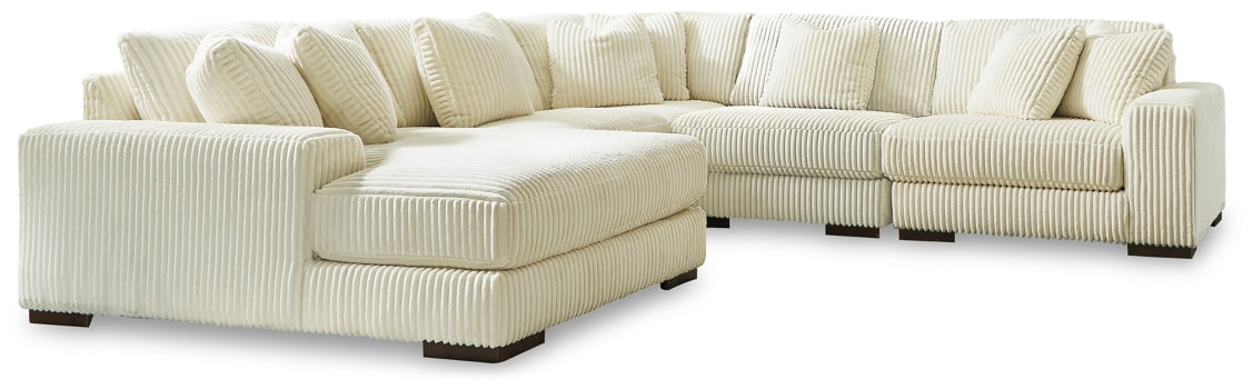 Lindyn 5-Piece Sectional with Ottoman - PKG014505