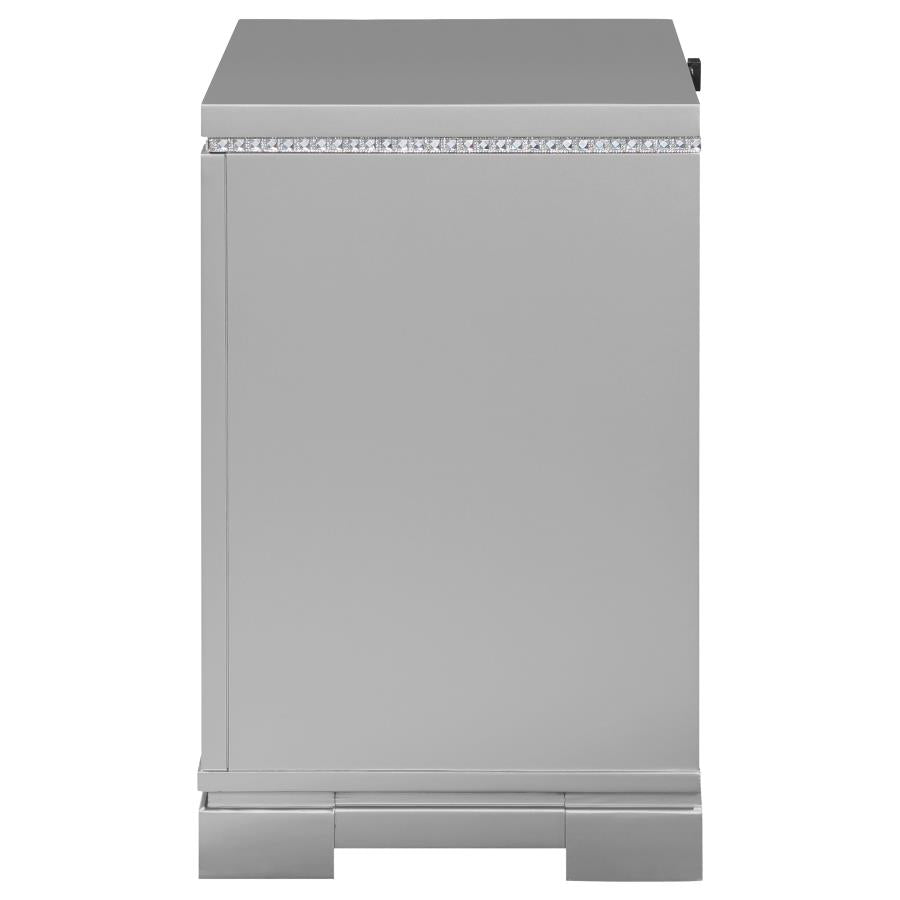 Eleanor Silver Nightstand