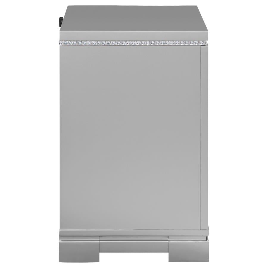 Eleanor Silver Nightstand