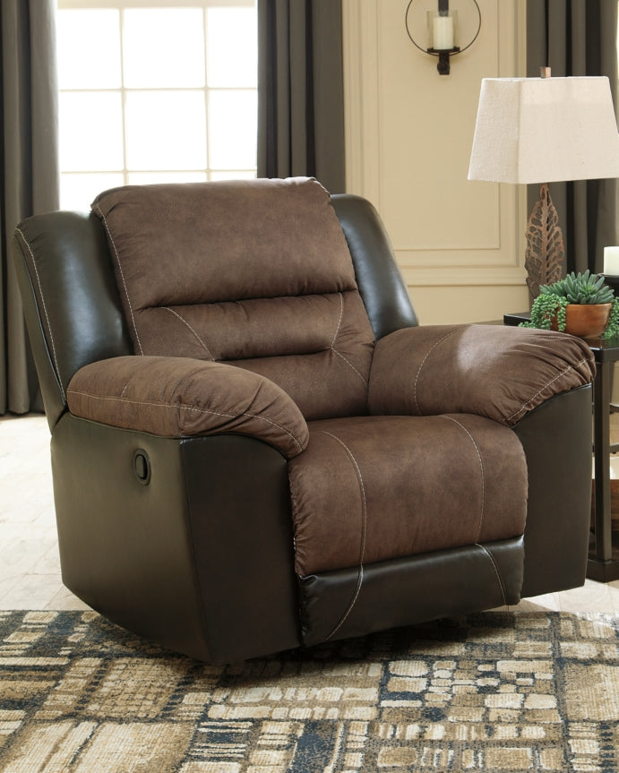Earhart Sofa, Loveseat and Recliner