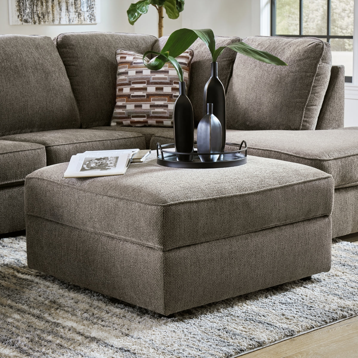 O'Phannon 2-Piece Sectional with Ottoman - PKG014856