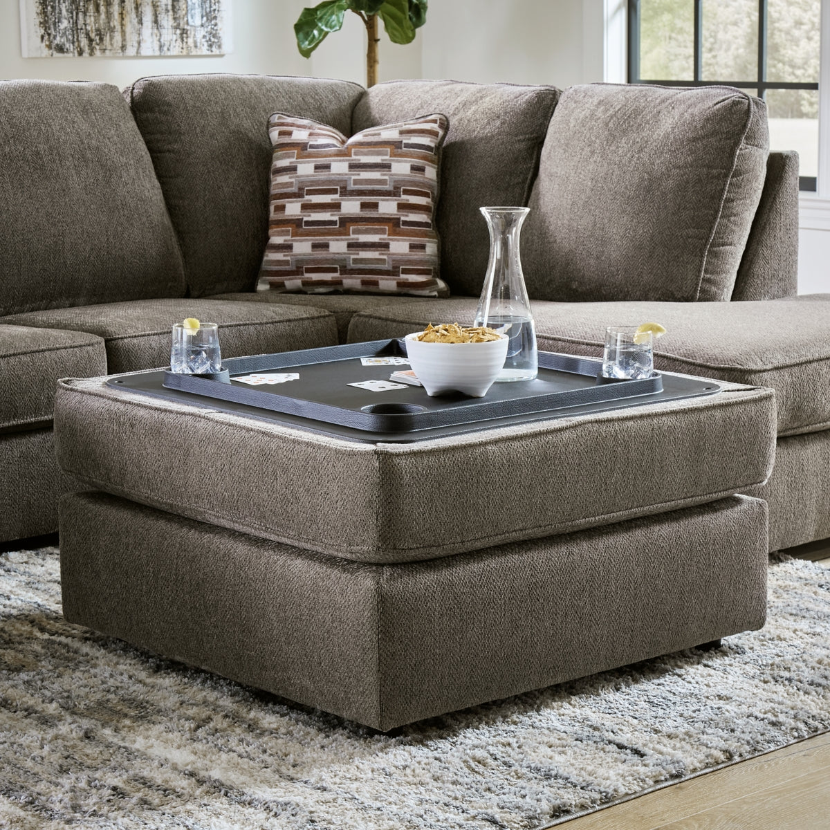 O'Phannon 2-Piece Sectional with Ottoman - PKG014855