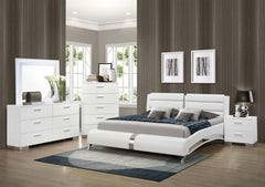 Jeremaine White California King Bed 5 Pc Set