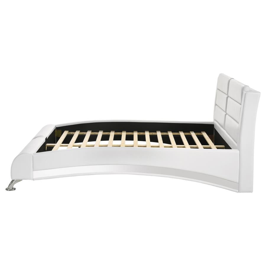 Jeremaine White Queen Bed