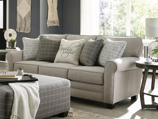 Lewiston Loveseat