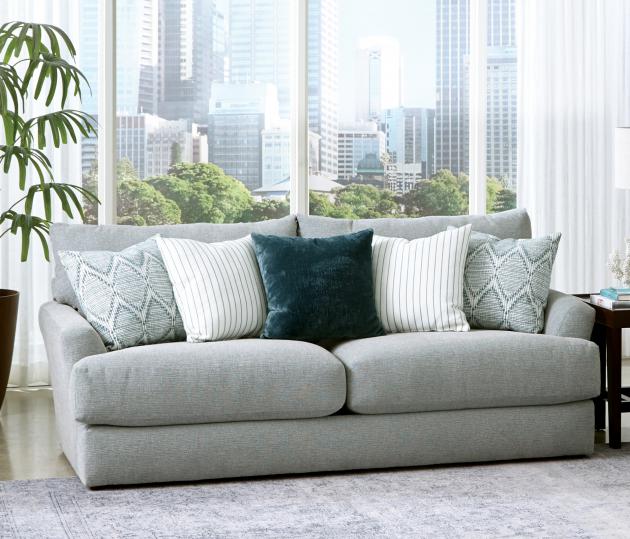 Howell Loveseat