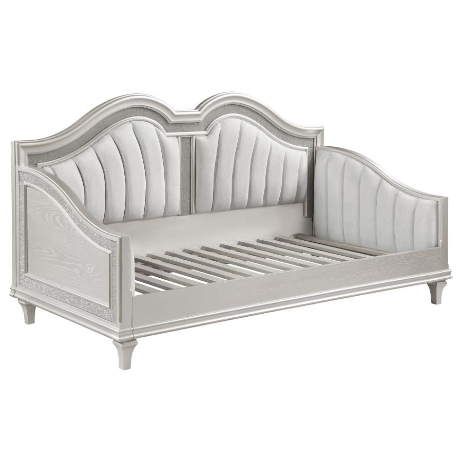 Evangeline Ivory Twin Daybed
