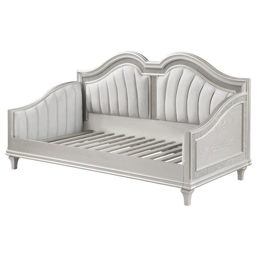 Evangeline Ivory Twin Daybed