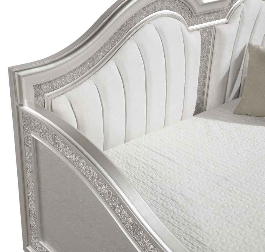 Evangeline Ivory Twin Daybed