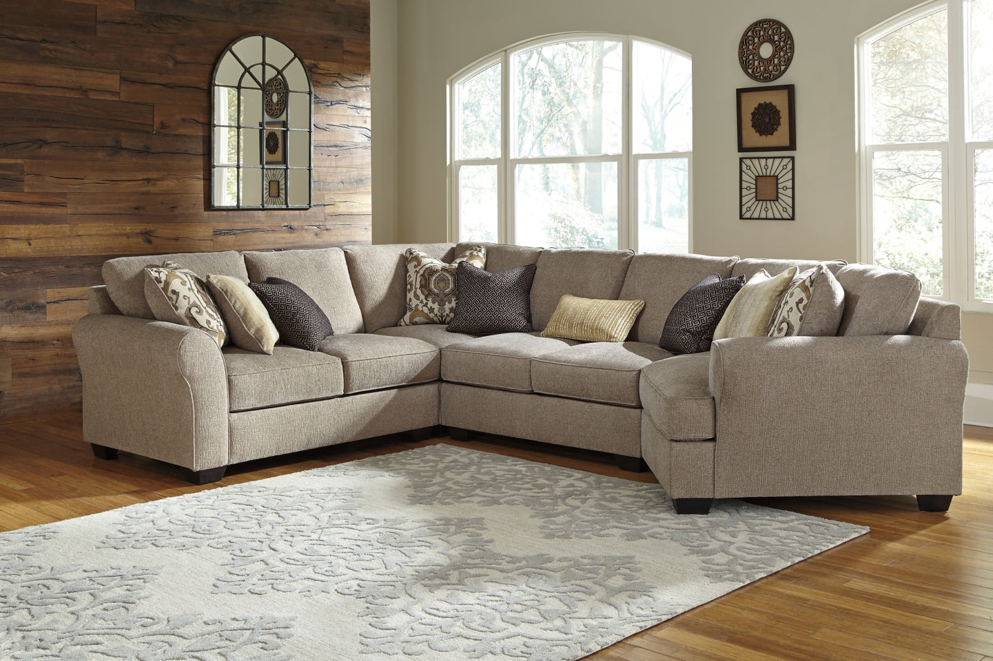 Pantomine 4-Piece Sectional with Ottoman - PKG010950