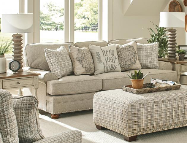 Farmington Loveseat