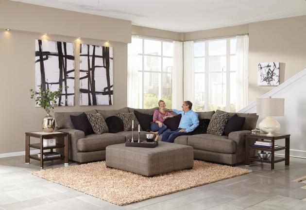Ava Sectional Sofa w/USB Port