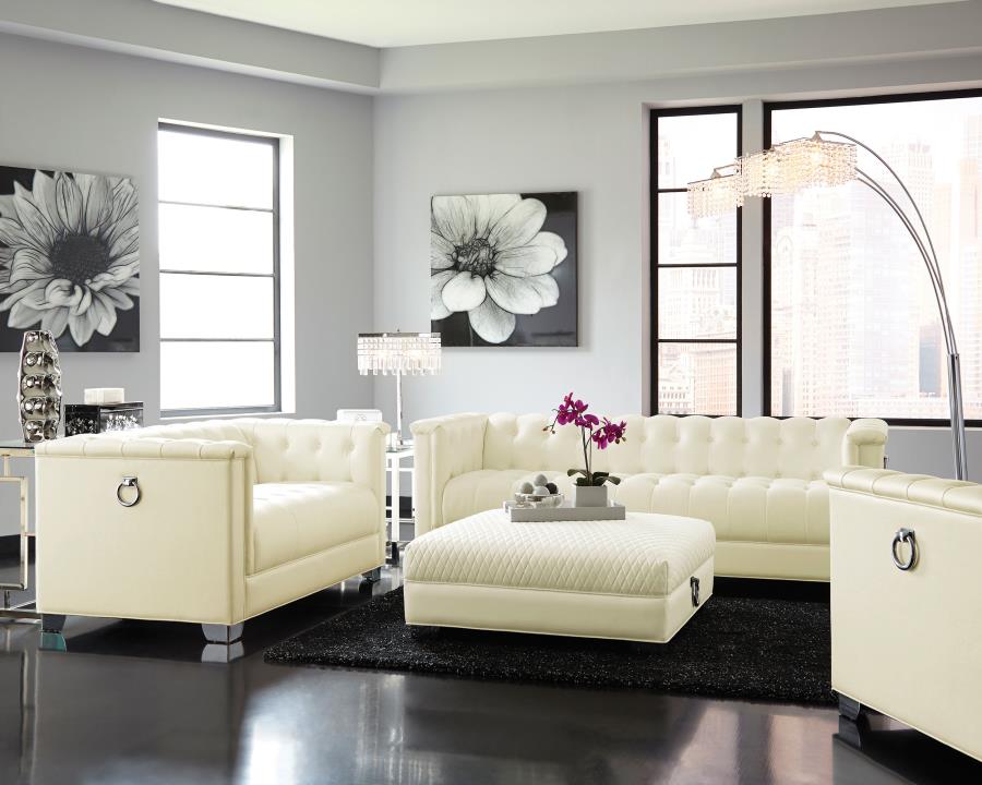 Chaviano Ivory Loveseat