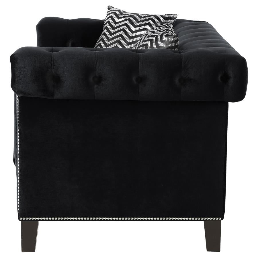 Reventlow Black Loveseat