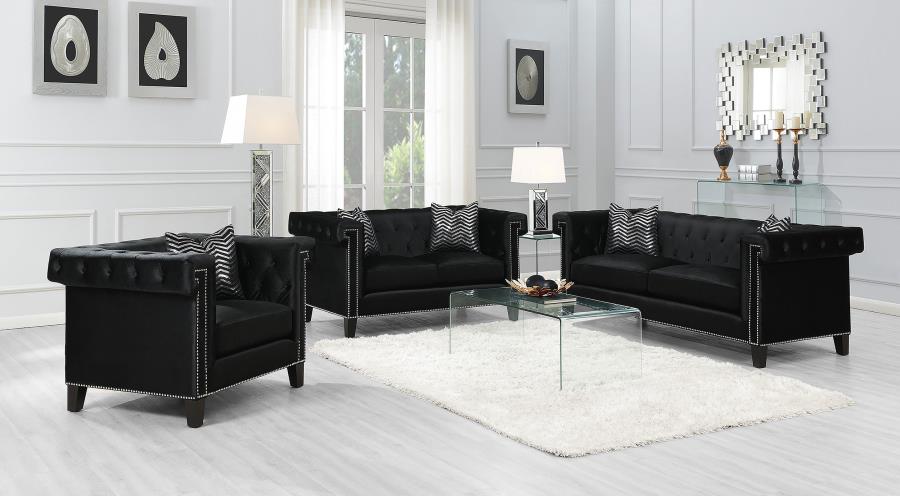 Reventlow Black Loveseat