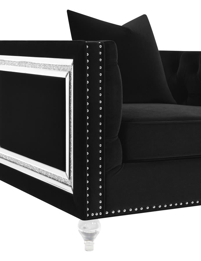 Delilah Black Loveseat