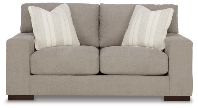 Maggie Loveseat