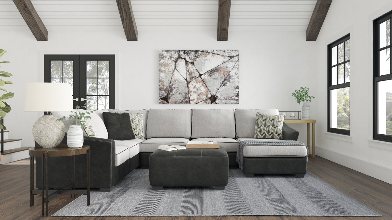 Bilgray 3-Piece Sectional with Ottoman - PKG008951