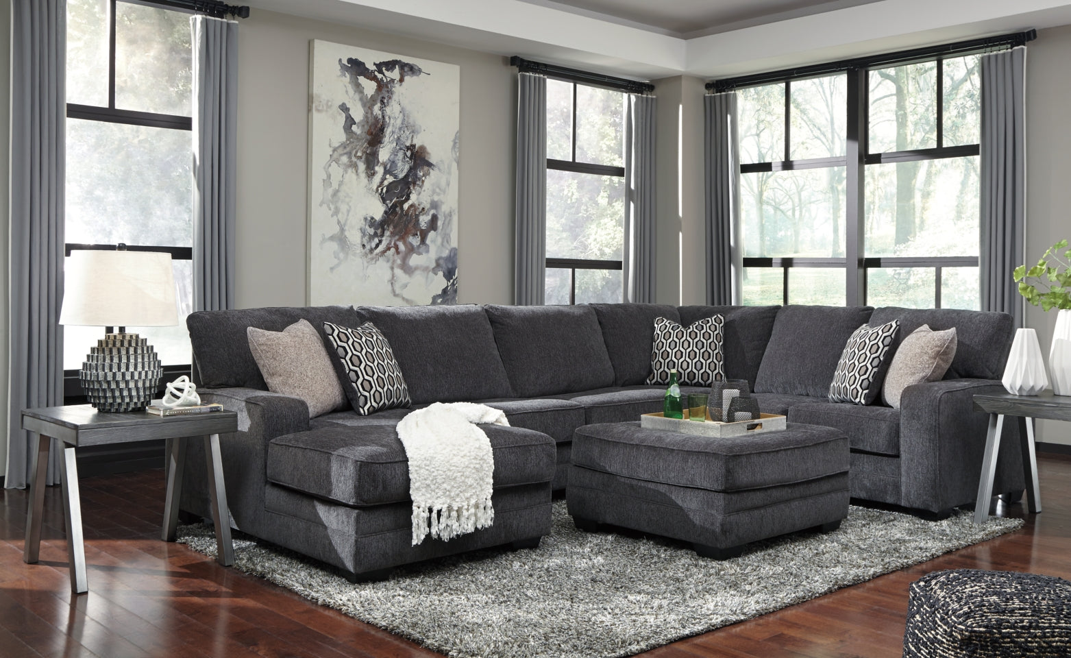 Tracling 3-Piece Sectional with Ottoman - PKG001612