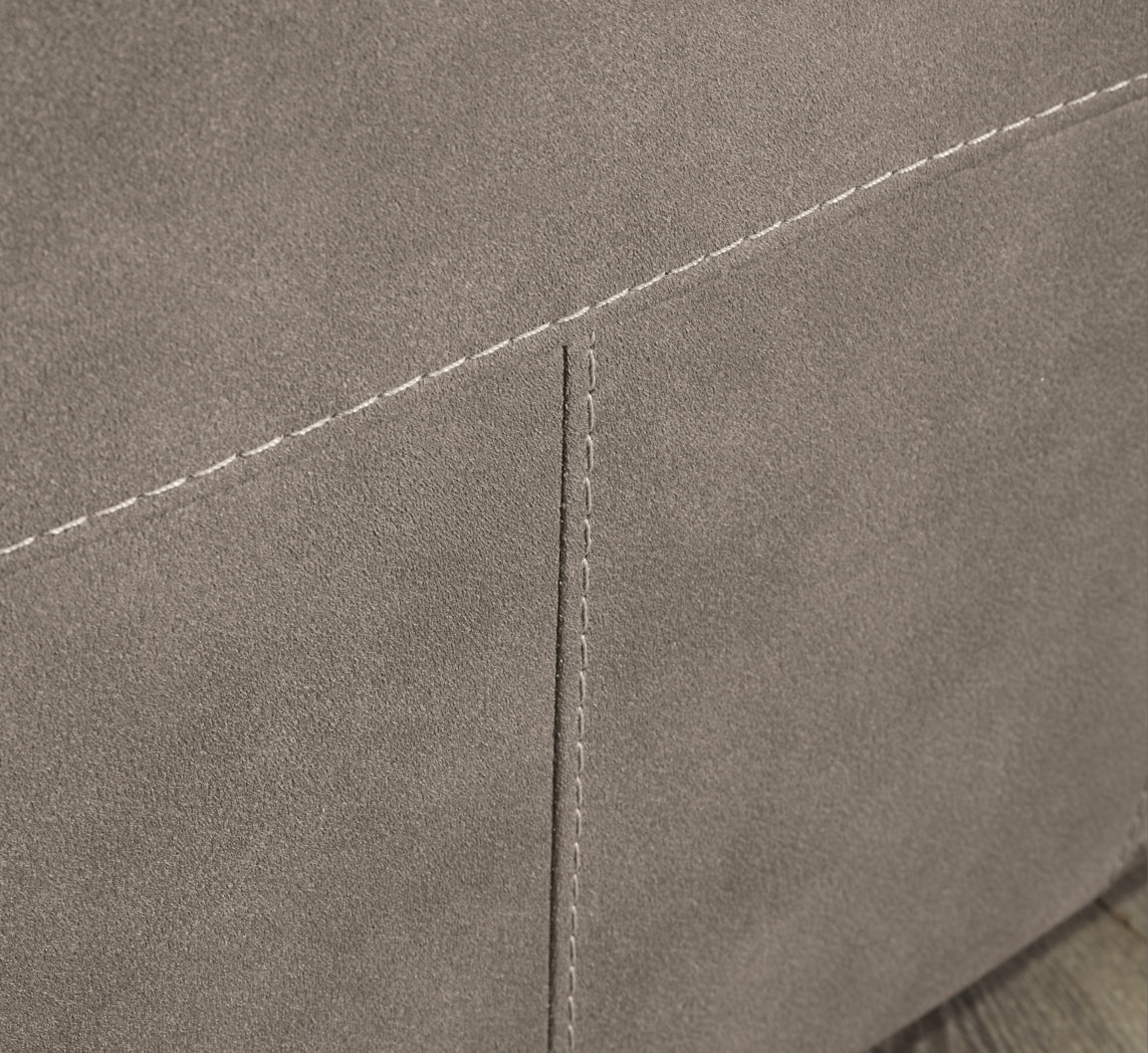 Cavalcade Sofa and Loveseat - PKG007329