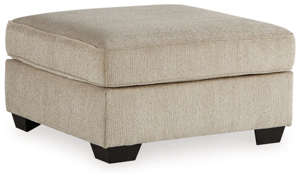 Decelle 2-Piece Sectional with Ottoman - PKG011012