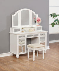 Reinhart White Vanity Set