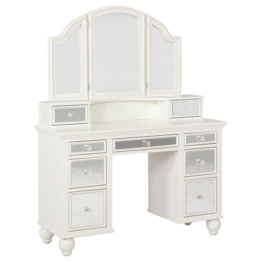 Reinhart White Vanity Set