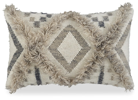 Liviah Pillow