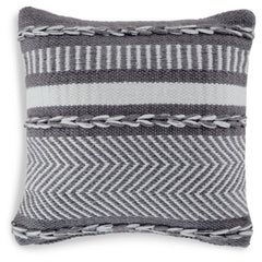 Yarnley Pillow