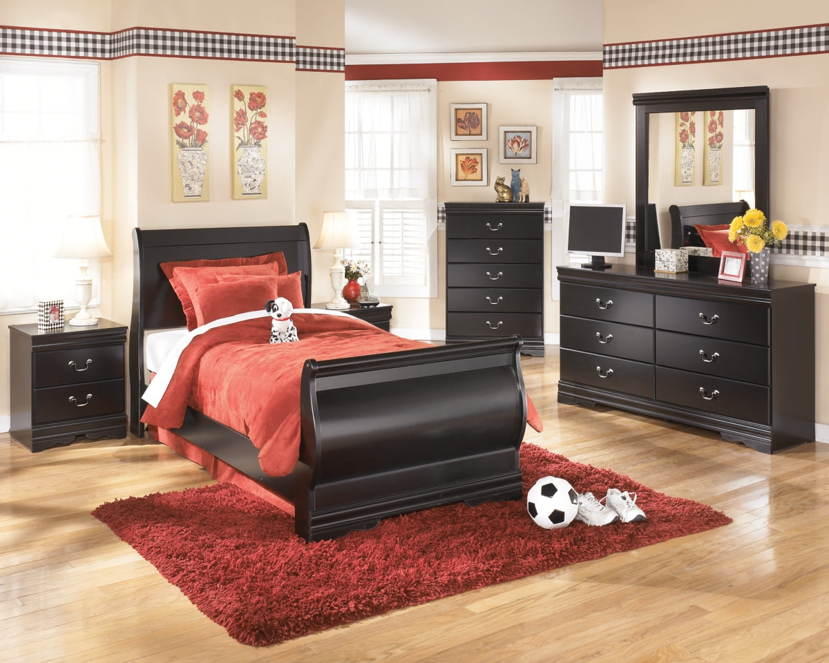Huey Vineyard Bedroom Sets