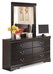 Huey Vineyard Queen Sleigh Headboard with Dresser, Mirror and 2 Nightstands
