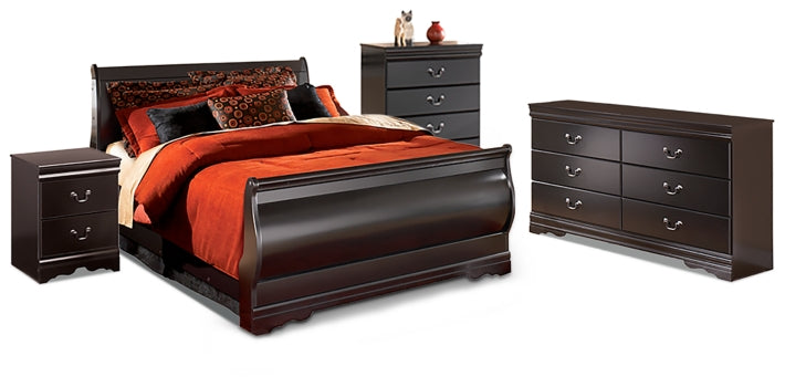 Huey Vineyard Bedroom Sets