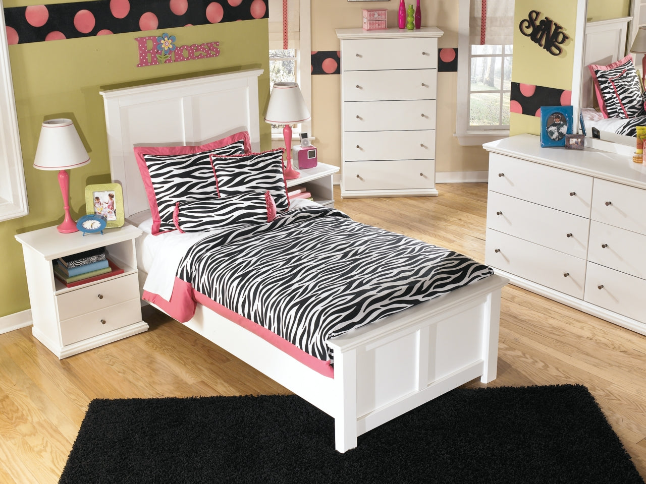 Bostwick Shoals Queen Panel Bed
