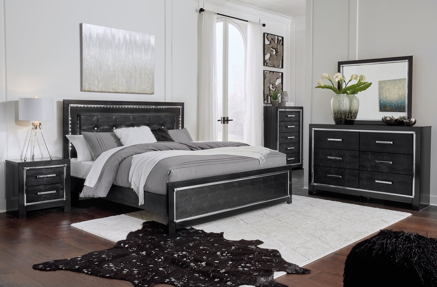 Kaydell King Upholstered Panel Bed with Mirrored Dresser - PKG002811