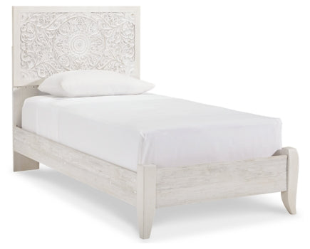 Paxberry Queen Panel Bed