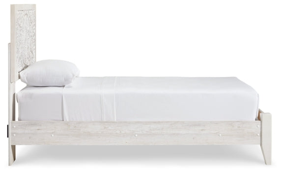 Paxberry Queen Panel Bed