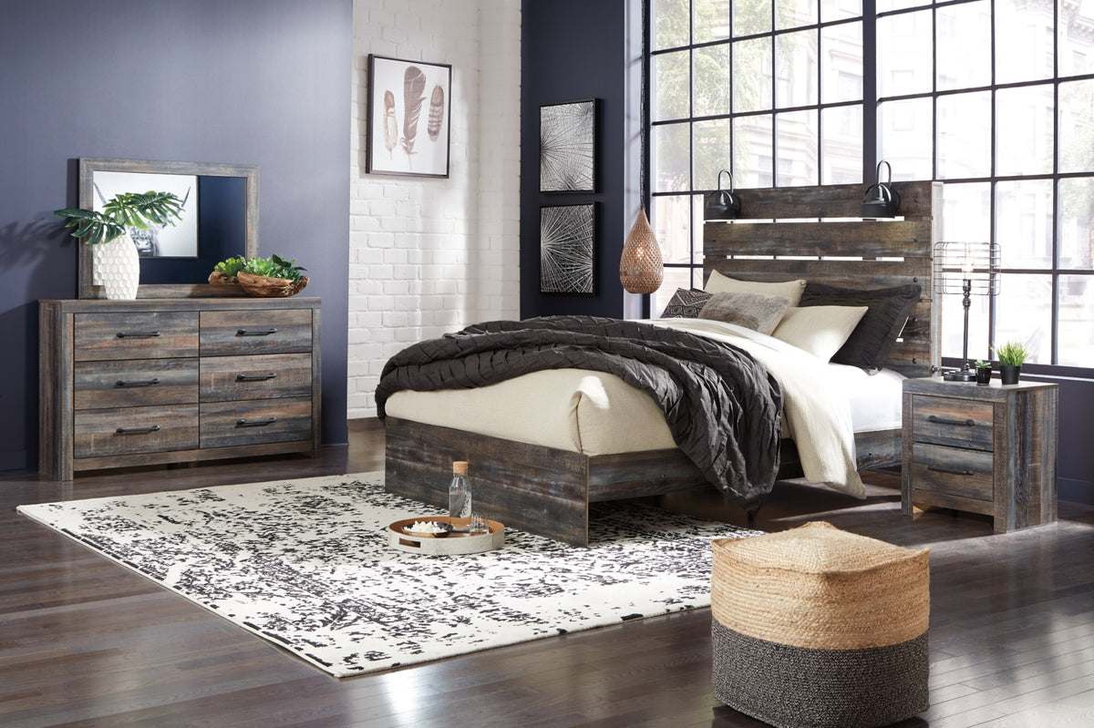 Drystan Full Panel Bed with Mirrored Dresser, Chest and 2 Nightstands