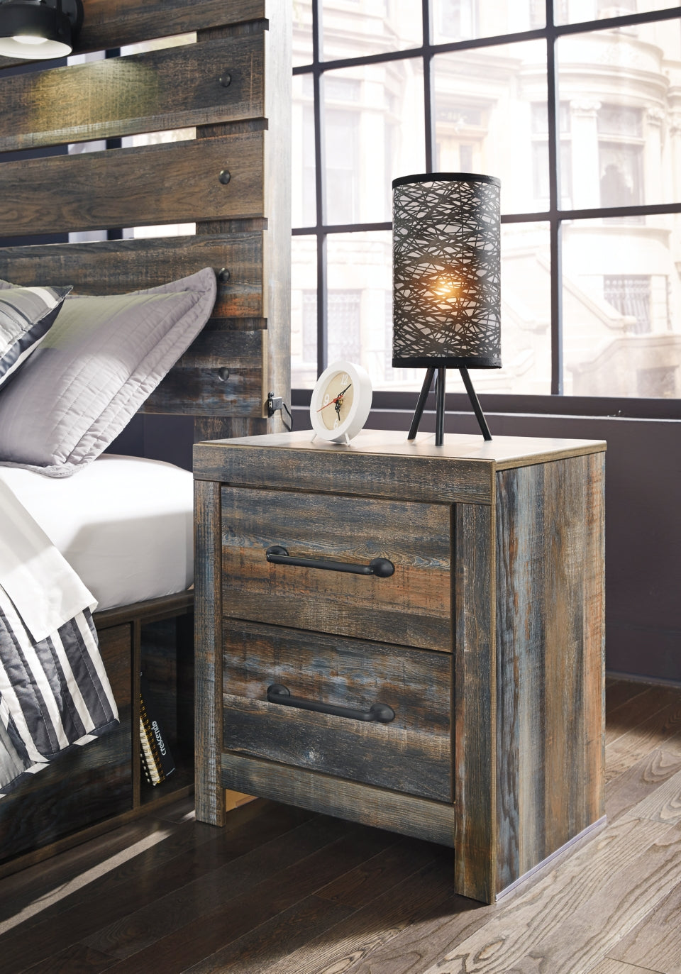 Drystan Queen Panel Headboard Bed with Mirrored Dresser and 2 Nightstands