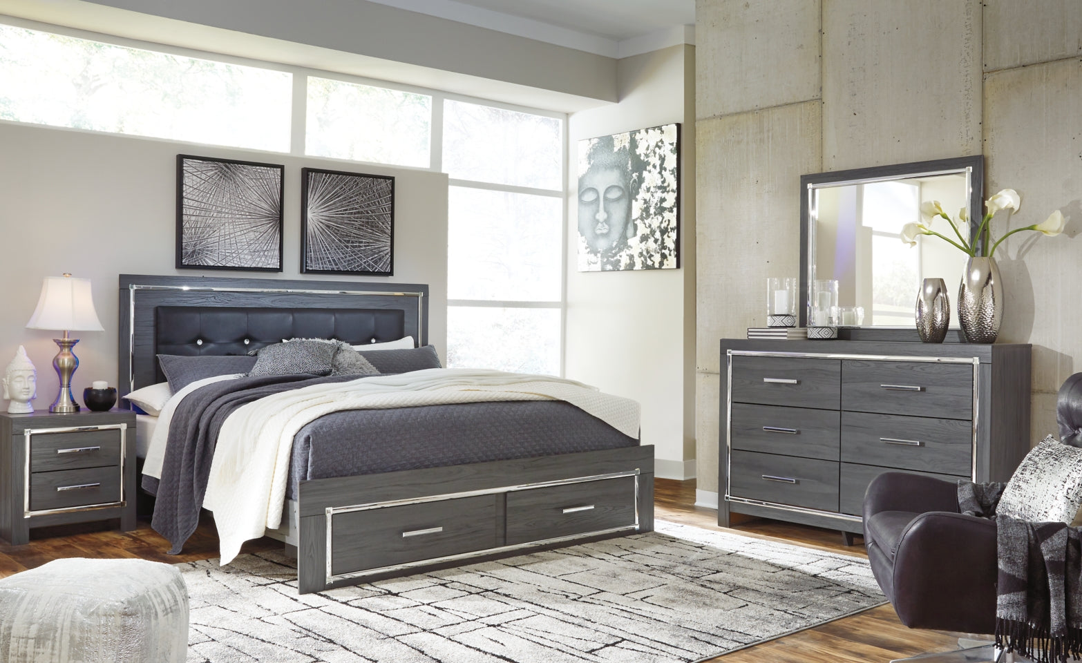 Lodanna King Panel Bed with 2 Storage Drawers with Mirrored Dresser - PKG003566
