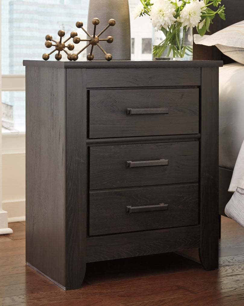 Brinxton Queen Panel Bed with 2 Nightstands