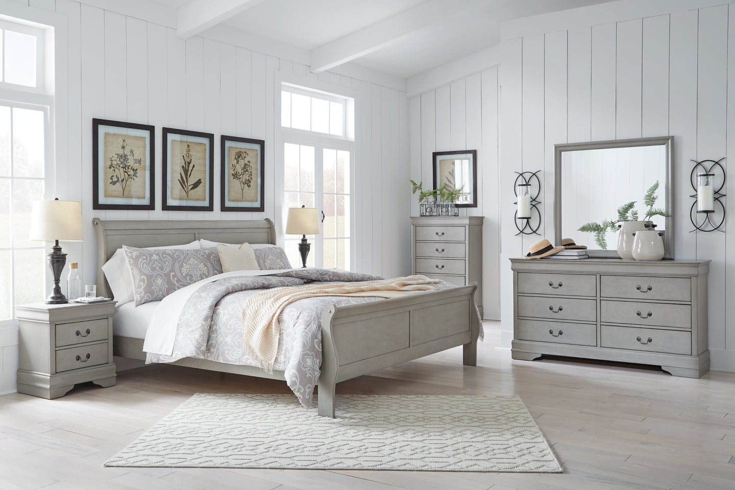 Kordasky Bedroom Sets