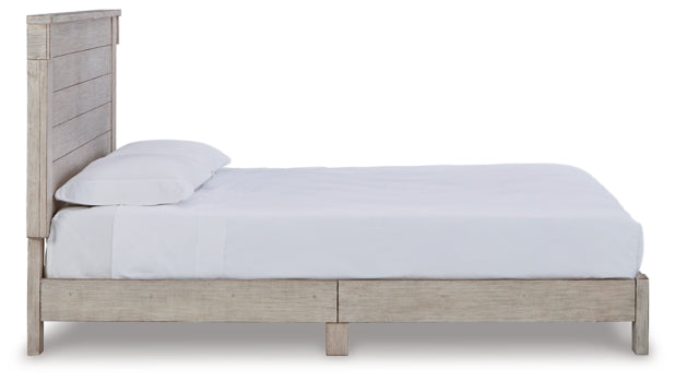Hollentown King Panel Bed