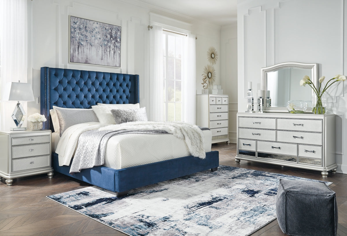 Coralayne King Upholstered Bed with Mirrored Dresser - PKG010736